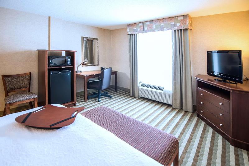Hampton Inn Presque Isle image