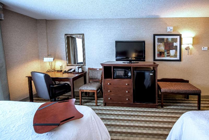 Hampton Inn Presque Isle image