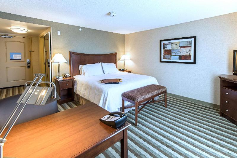 Hampton Inn Presque Isle image