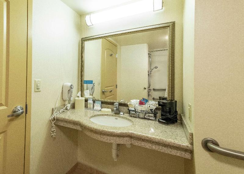 Hampton Inn Presque Isle image