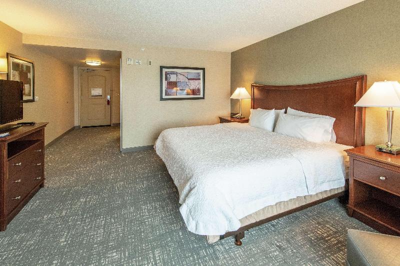 Hampton Inn Presque Isle image