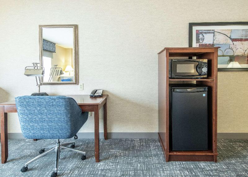 Hampton Inn Presque Isle image