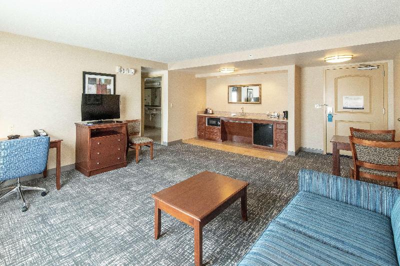 Hampton Inn Presque Isle image