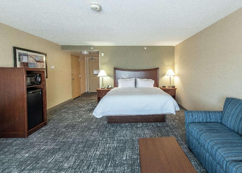 Hampton Inn Presque Isle image