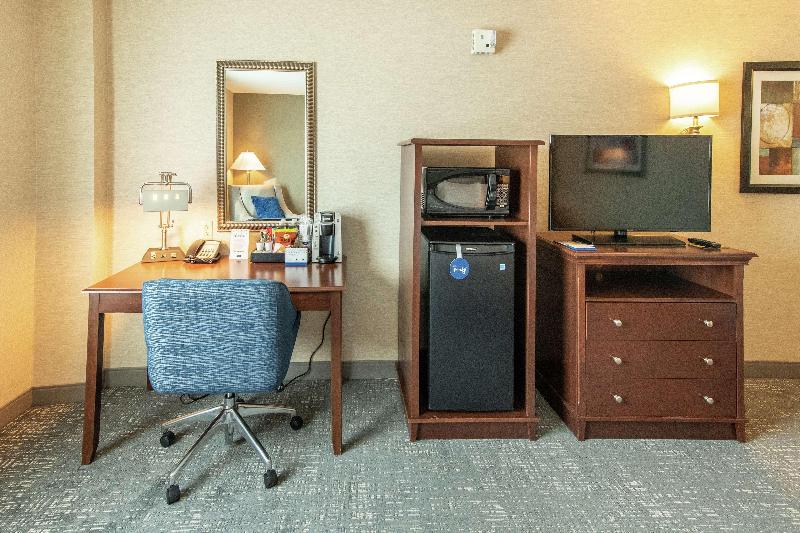 Hampton Inn Presque Isle image