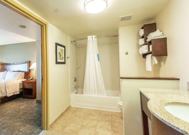 Hampton Inn Presque Isle image