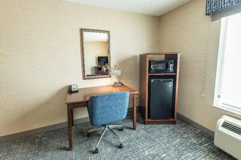Hampton Inn Presque Isle image