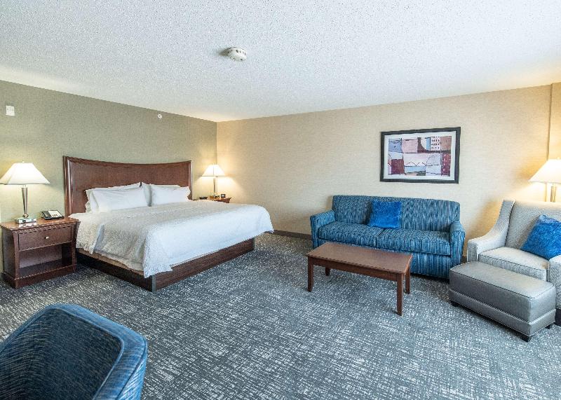 Hampton Inn Presque Isle image