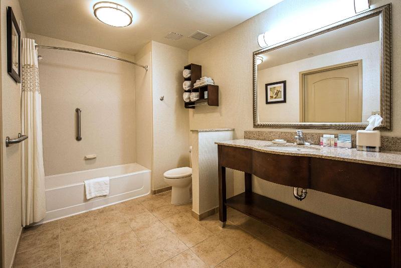 Hampton Inn Presque Isle image
