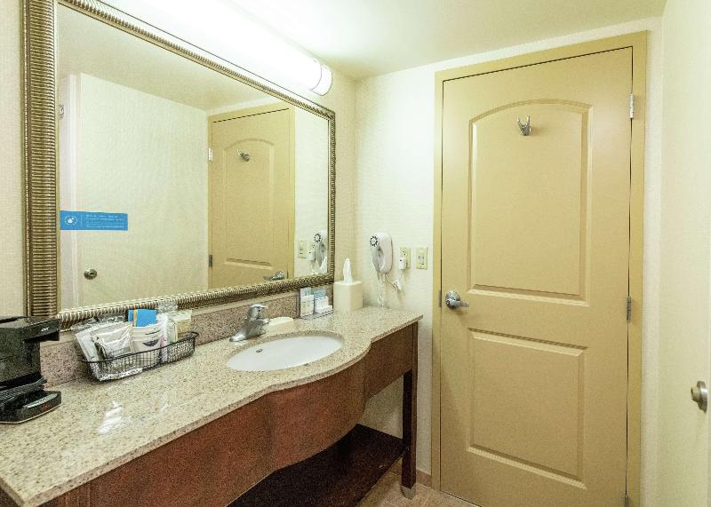 Hampton Inn Presque Isle image