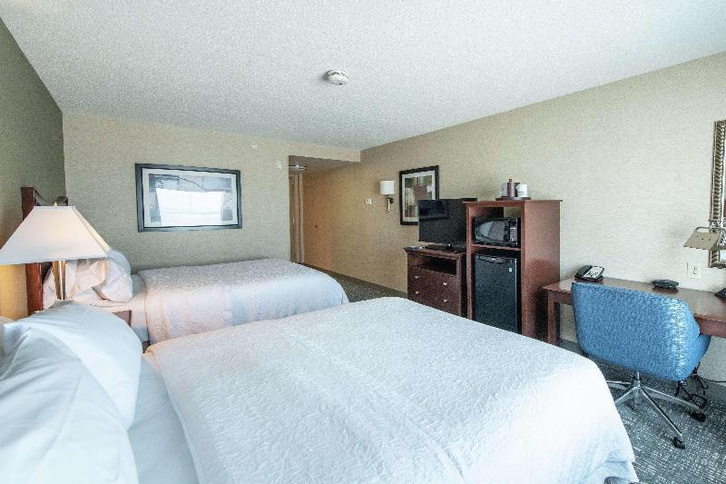 Hampton Inn Presque Isle image