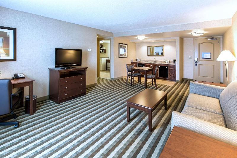 Hampton Inn Presque Isle image