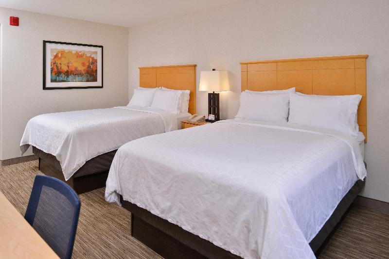 Holiday Inn Express Stockton Southeast image