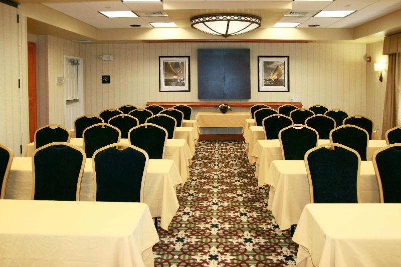 Hampton Inn Easton image
