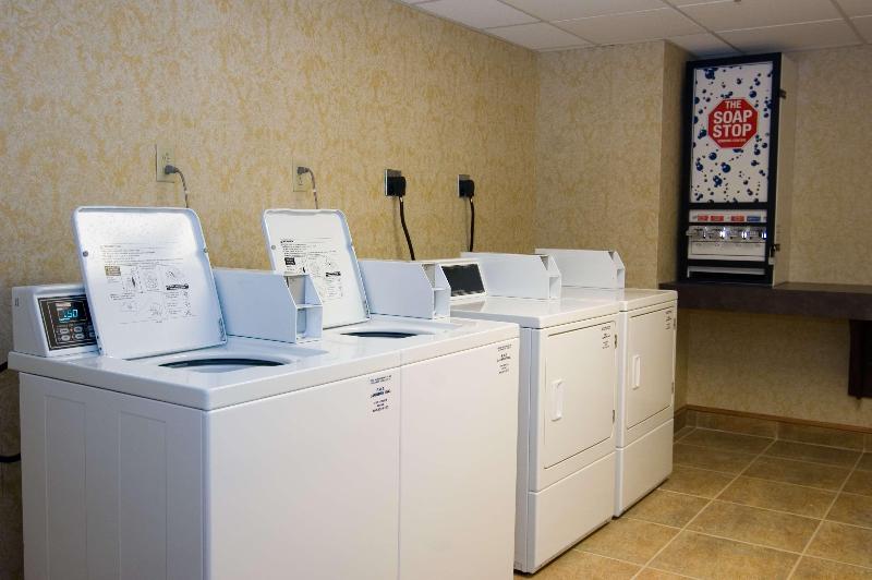 Hampton Inn Easton image