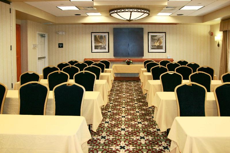 Hampton Inn Easton image