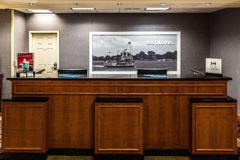 Hampton Inn Easton image