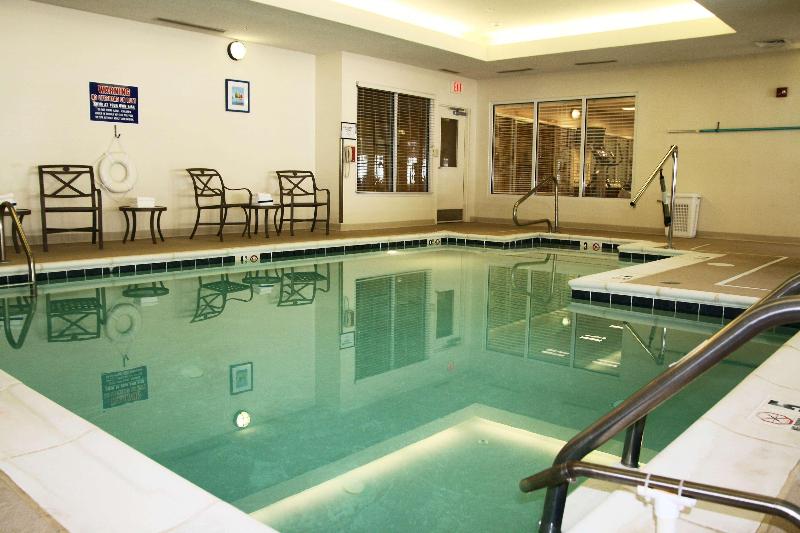Hampton Inn Easton image