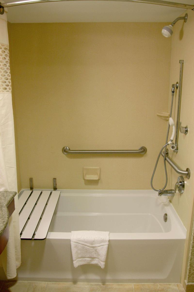Hampton Inn Easton image