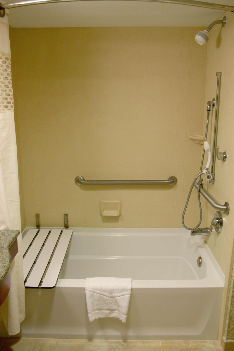 Hampton Inn Easton image