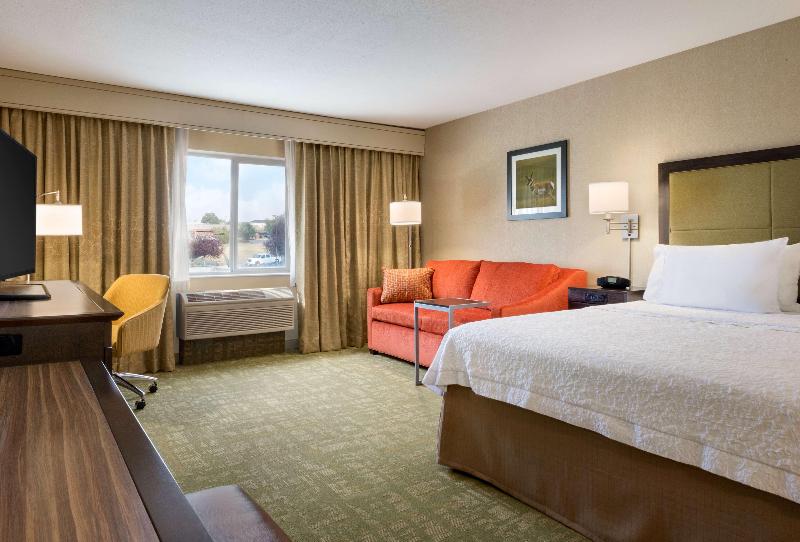 Hampton Inn Gillette image