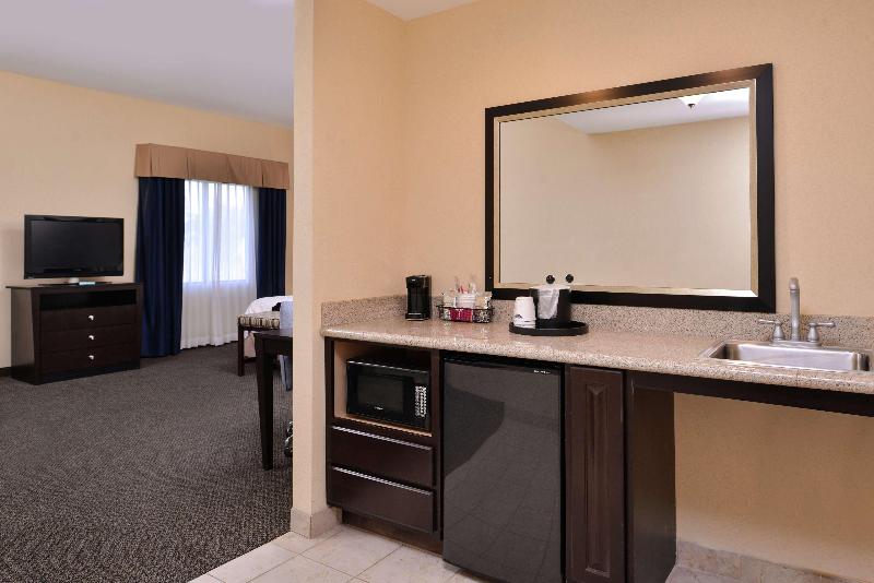 Hampton Inn & Suites Woodward image