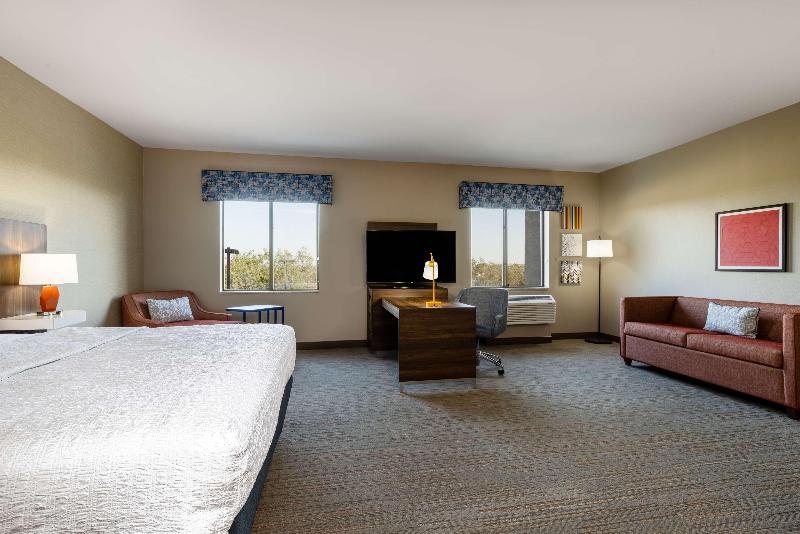 Hampton Inn & Suites Woodward image