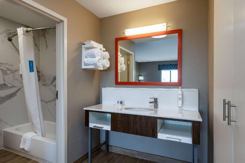 Hampton Inn & Suites Woodward image