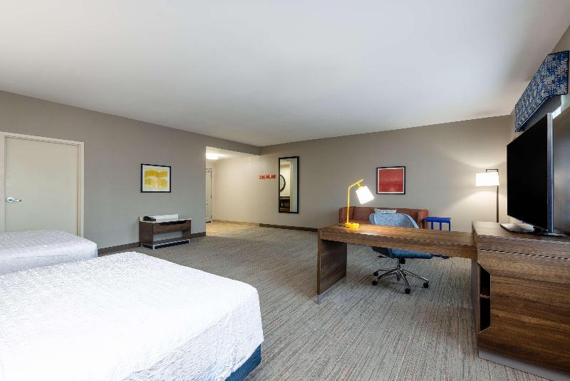 Hampton Inn & Suites Woodward image