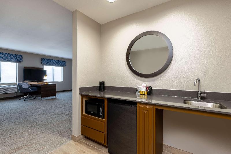 Hampton Inn & Suites Woodward image
