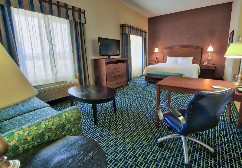 Hampton Inn & Suites Ridgecrest image
