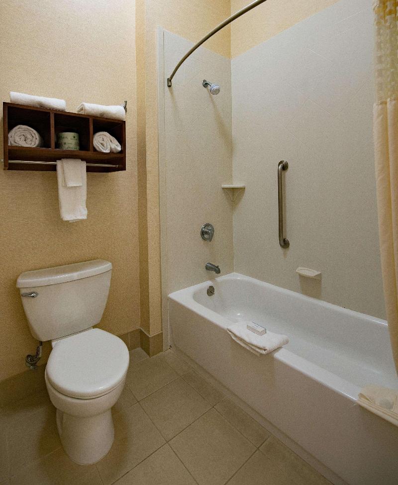Hampton Inn & Suites Ridgecrest image