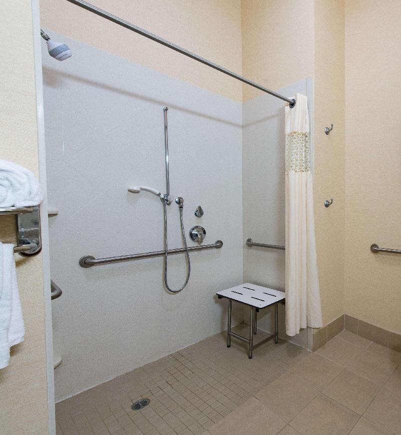 Hampton Inn & Suites Ridgecrest image