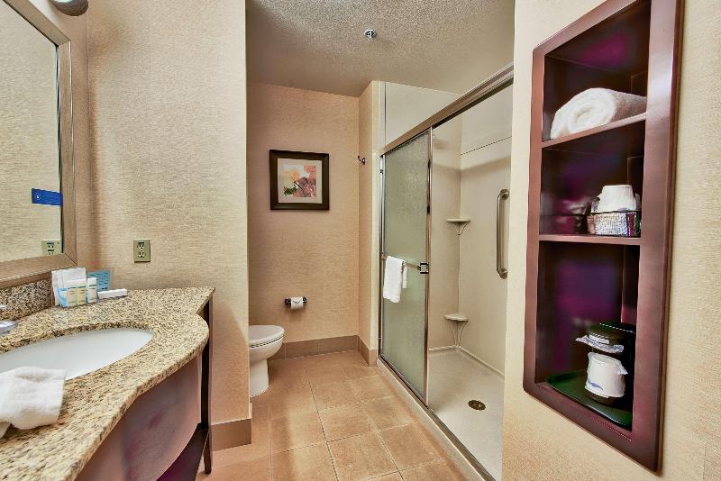Hampton Inn & Suites Ridgecrest image