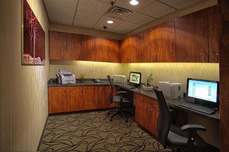 Hampton Inn Wheeling image