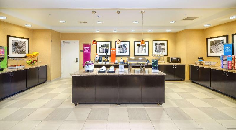 Hampton Inn & Suites Scottsboro image
