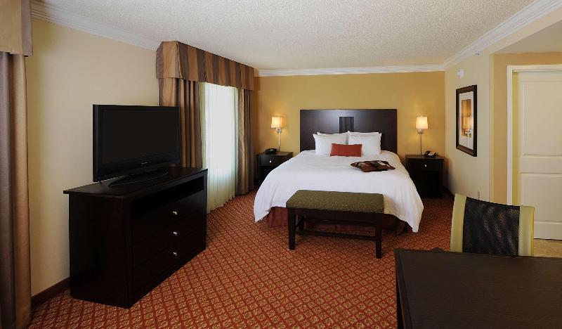 Hampton Inn & Suites Scottsboro image