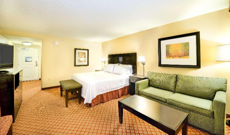 Hampton Inn & Suites Scottsboro image