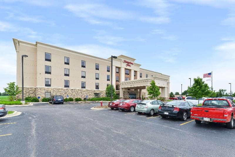 Hampton Inn Yorkville image