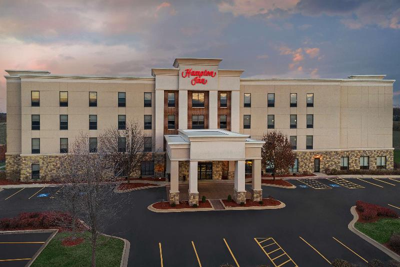 Hampton Inn Yorkville image
