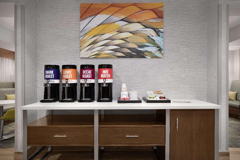 Hampton Inn Yorkville image