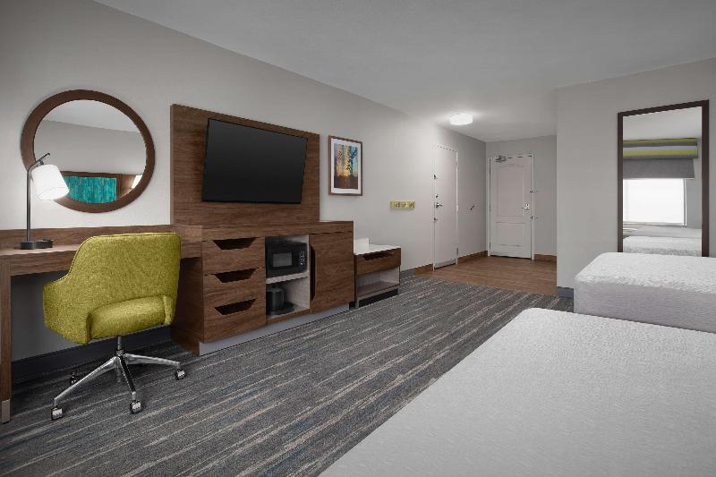 Hampton Inn Yorkville image