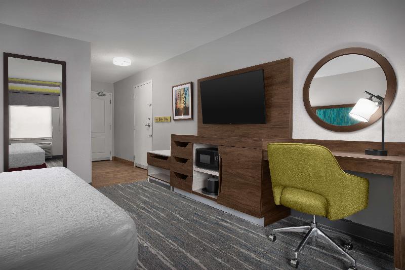 Hampton Inn Yorkville image