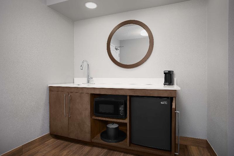 Hampton Inn Yorkville image