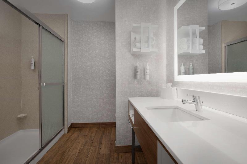 Hampton Inn Yorkville image