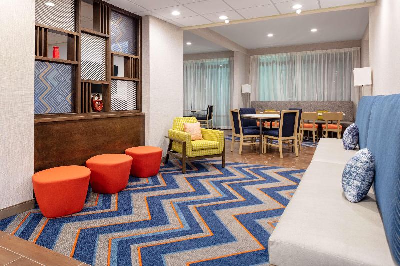 Hampton Inn Castle Rock image