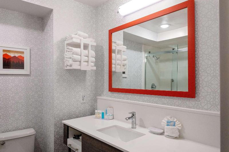 Hampton Inn Castle Rock image