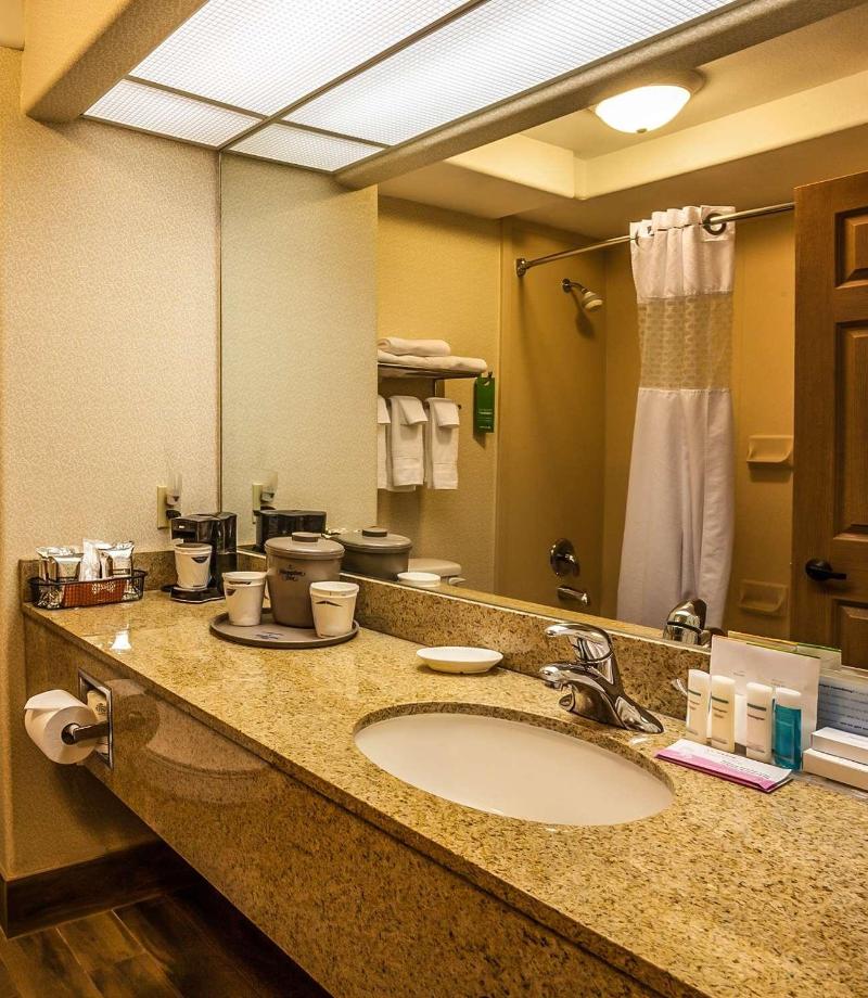 Hampton Inn Castle Rock image