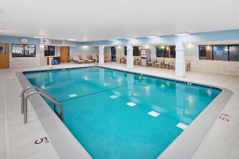Holiday Inn Express Fremont image
