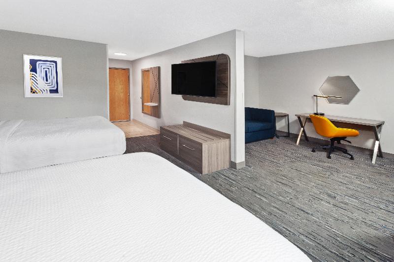 Holiday Inn Express Fremont image